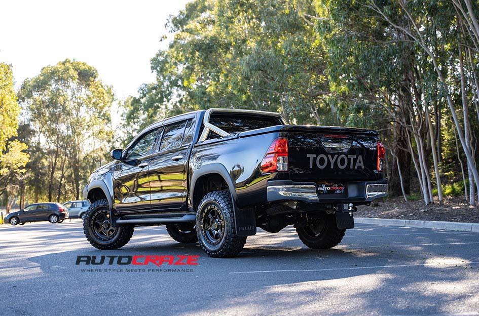 TOYOTA HILUX 4WD PORTAL SATIN BLACK